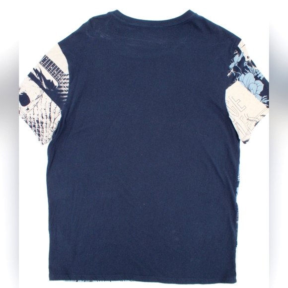 Vintage Guess Graphic Tee – Men’s Size M | Blue & Beige - Picture 4 of 5